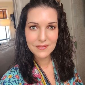 Please NO insulting offers. Way too many.